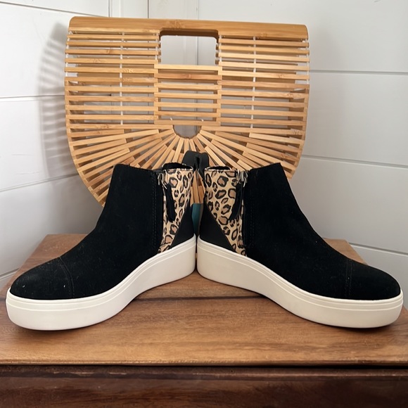 NWT Tom’s ortholite Jamie booties - Picture 5 of 17